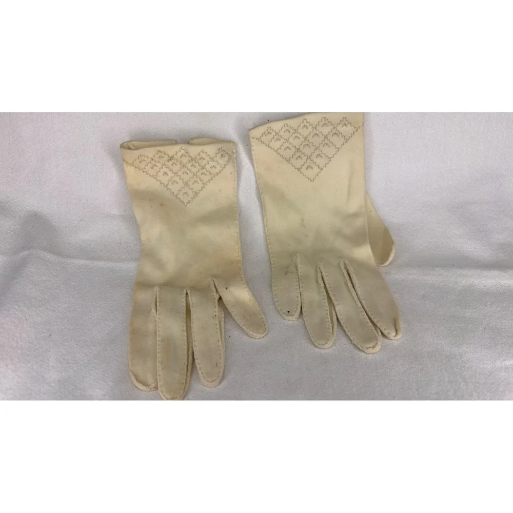 Vintage Cream Wrist Gloves Geometric Embroidered Mid-Century Formal Ivory 8.5in